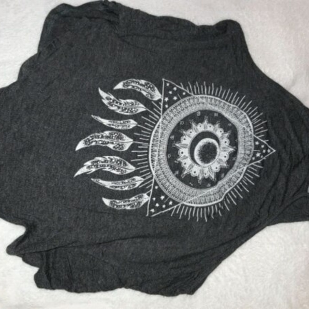 Shirt - Picture 2 of 2